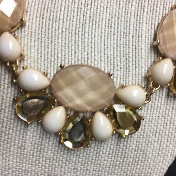 Charming Charlie Statement Necklace Gold Faceted Teardrop Beige Retro BoHo - Picture 3 of 7